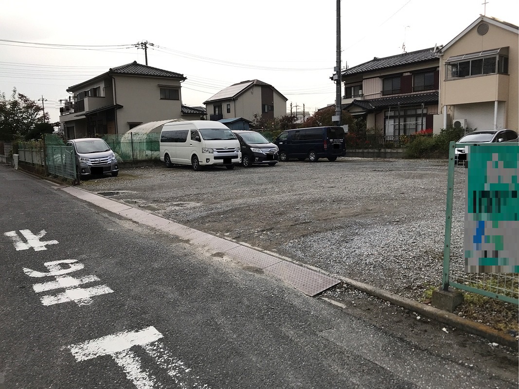 足立区鹿浜８丁目　月極駐車場